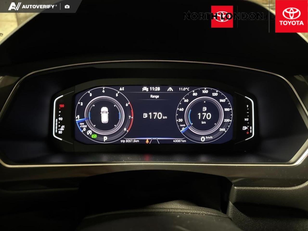 2022 Volkswagen Tiguan Highline R-LINE 4dr All-wheel Drive 4MOTION Photo