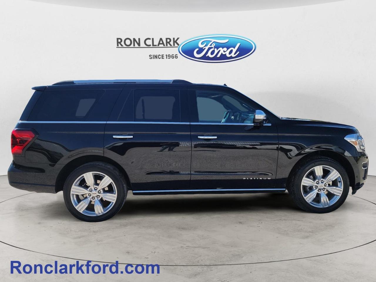 2024 Ford Expedition Platinum 4dr 4x4 Photo