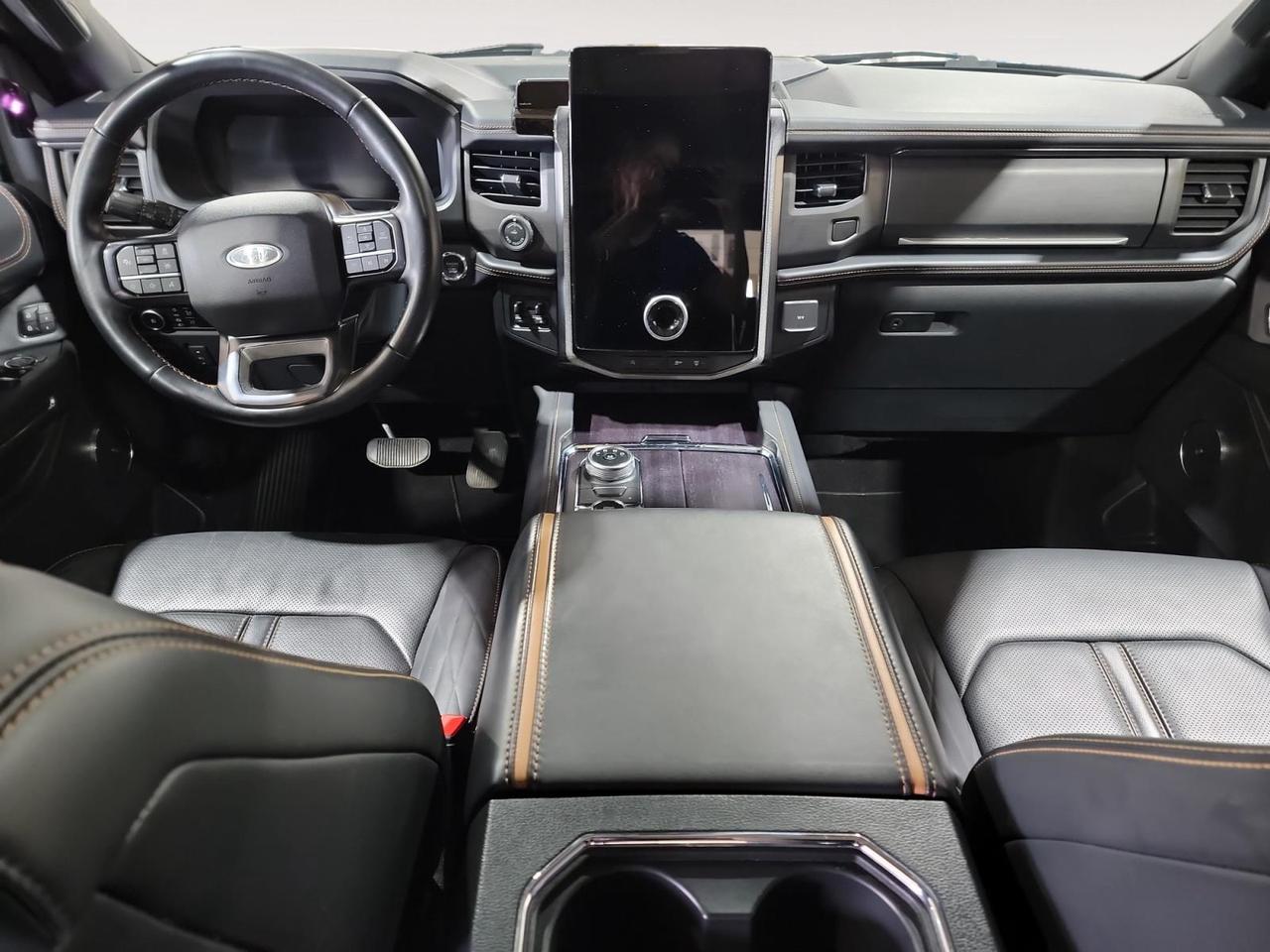 2024 Ford Expedition Platinum 4dr 4x4 Photo