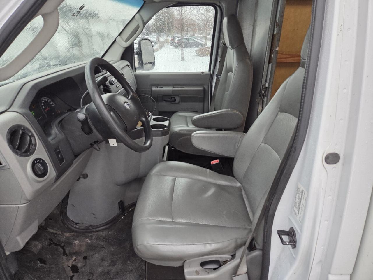 2019 Ford E-450 E-450 - 16Ft Box - Lift Gate Photo