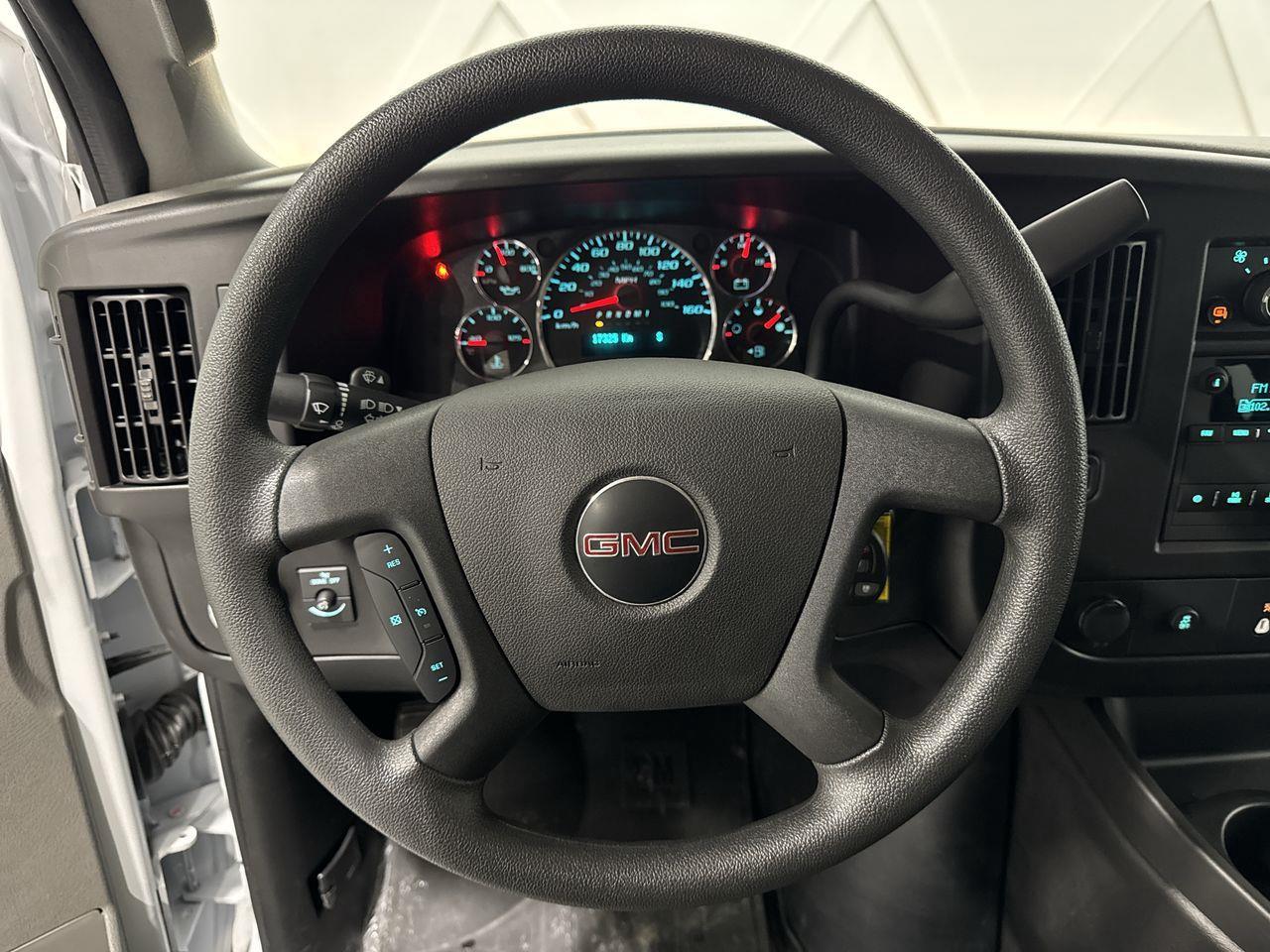 2024 GMC Savana 3500 LT Rear-Wheel Drive Extended Passenger Van Photo