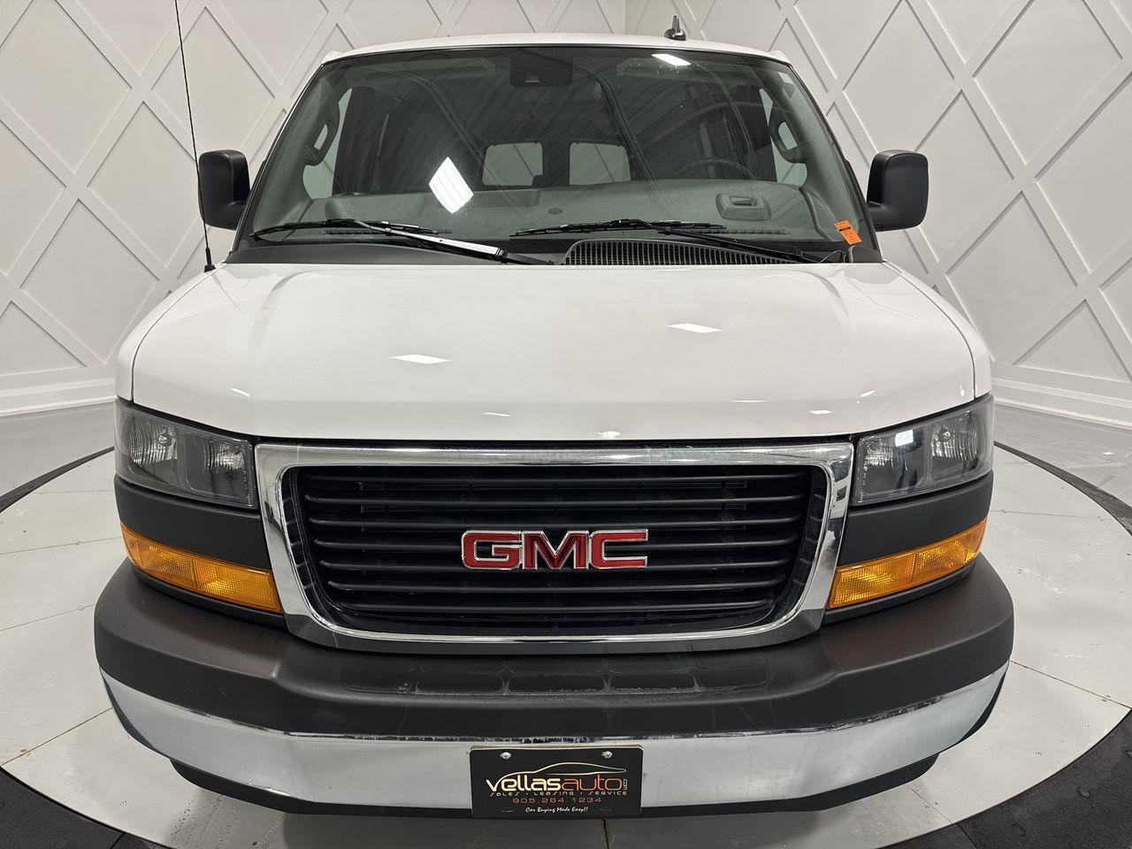 2024 GMC Savana 3500 LT Rear-Wheel Drive Extended Passenger Van Photo