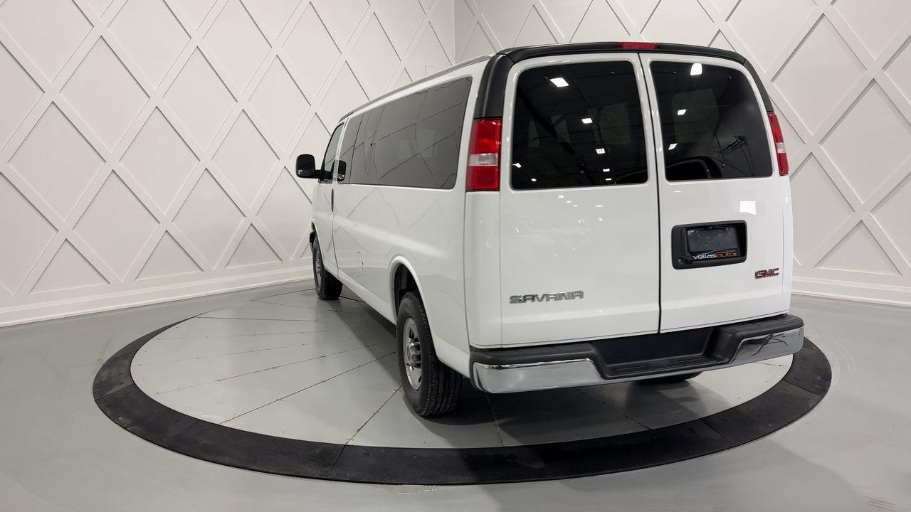 2024 GMC Savana 3500 LT Rear-Wheel Drive Extended Passenger Van Photo
