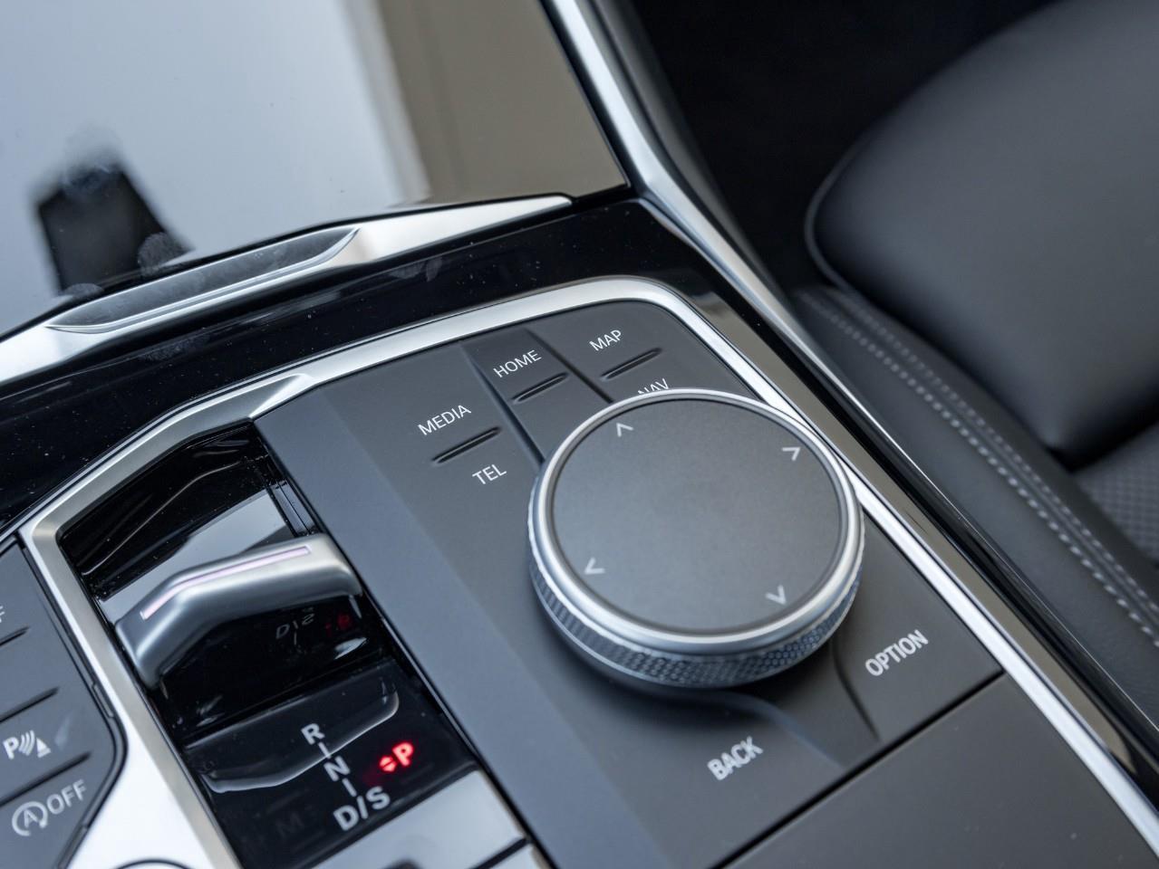 2024 BMW 330 i xDrive 4dr All-Wheel Drive Sedan Photo