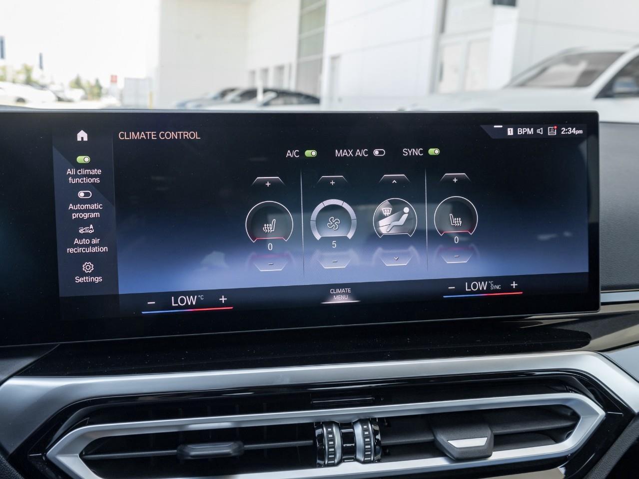 2024 BMW 330 i xDrive 4dr All-Wheel Drive Sedan Photo