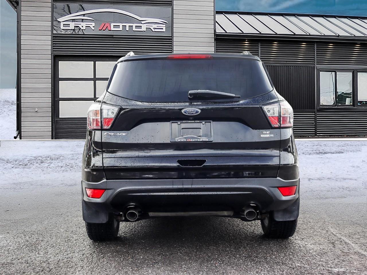 2018 Ford Escape SE 4dr 4x4 Photo3