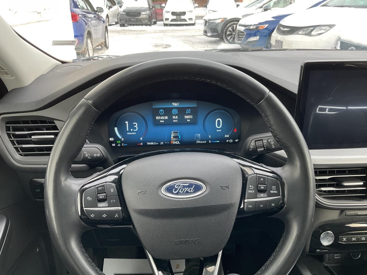 2023 Ford Escape Platinum 4dr All-Wheel Drive Photo