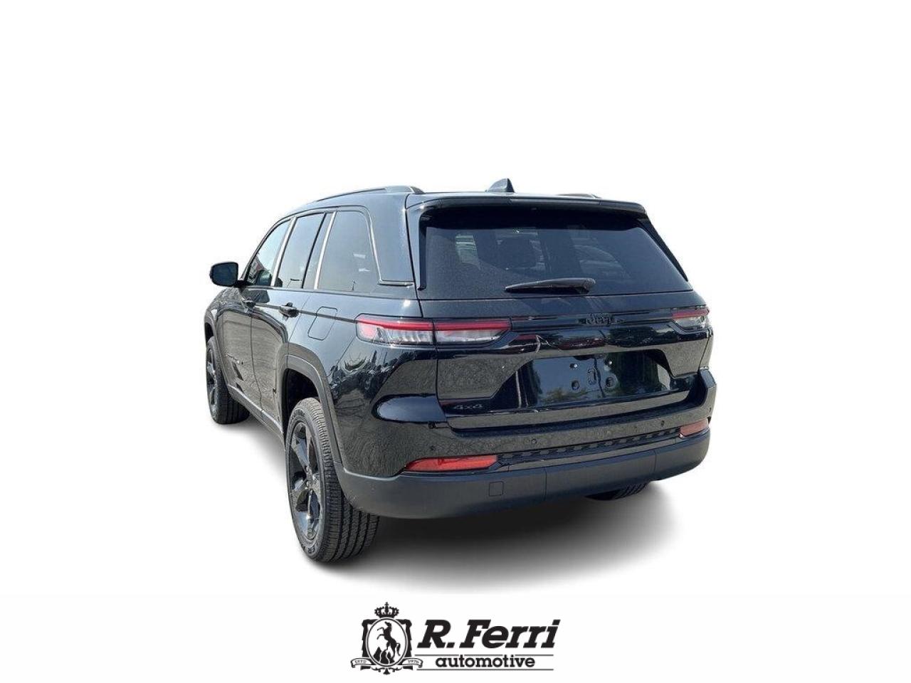 2025 Jeep Grand Cherokee Laredo 4dr 4x4 Photo