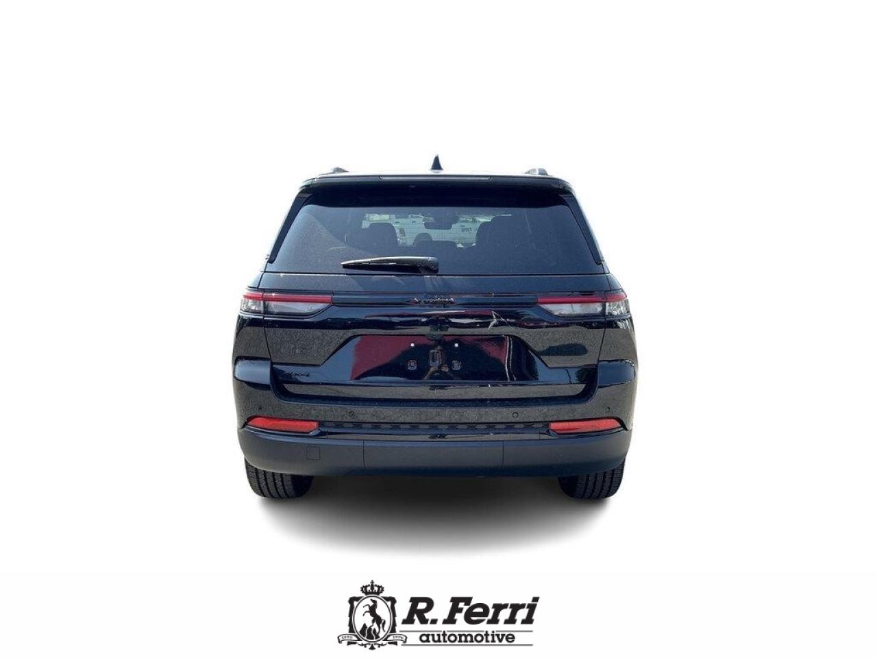 2025 Jeep Grand Cherokee Laredo 4dr 4x4 Photo