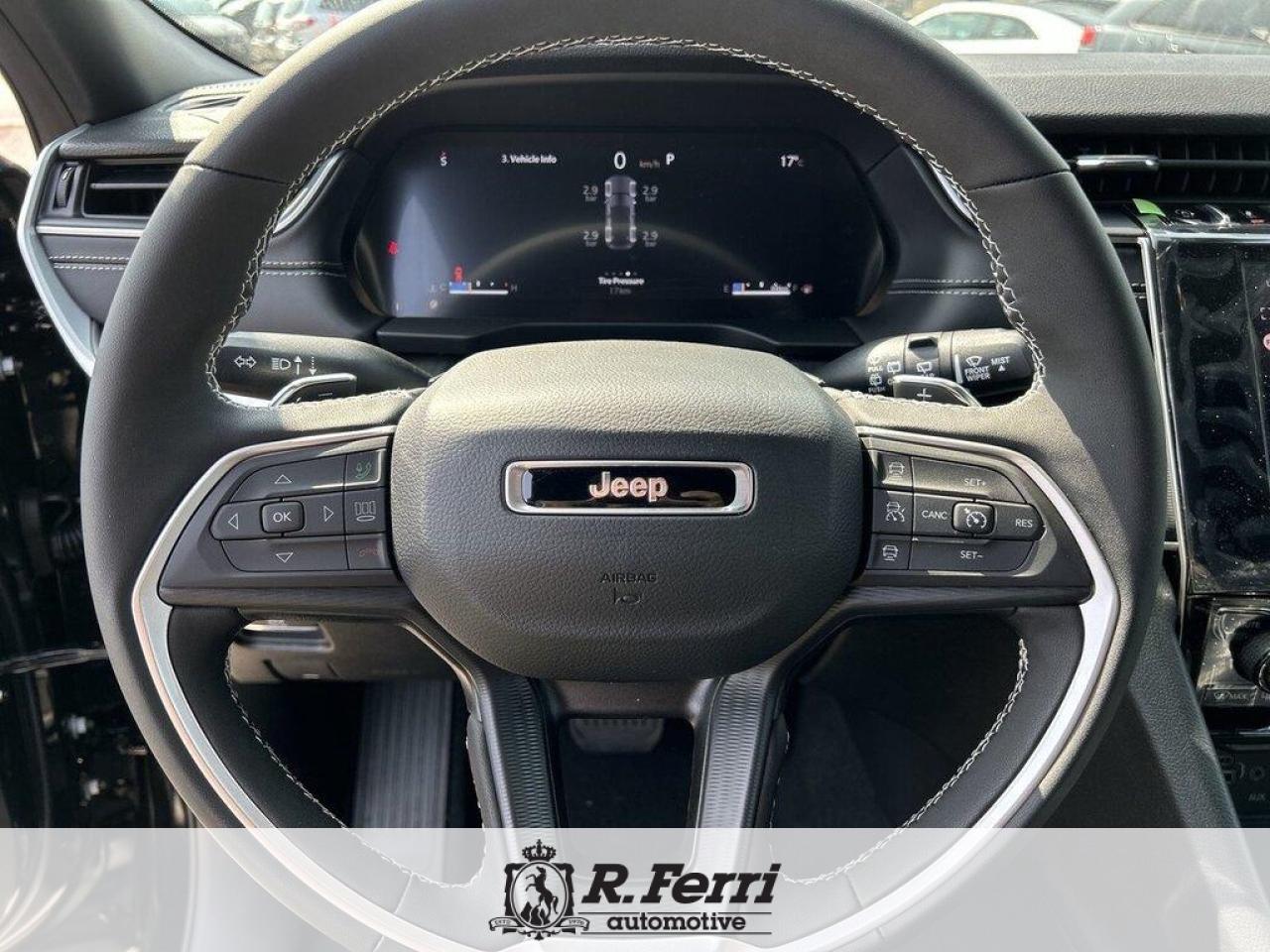 2025 Jeep Grand Cherokee Laredo 4dr 4x4 Photo