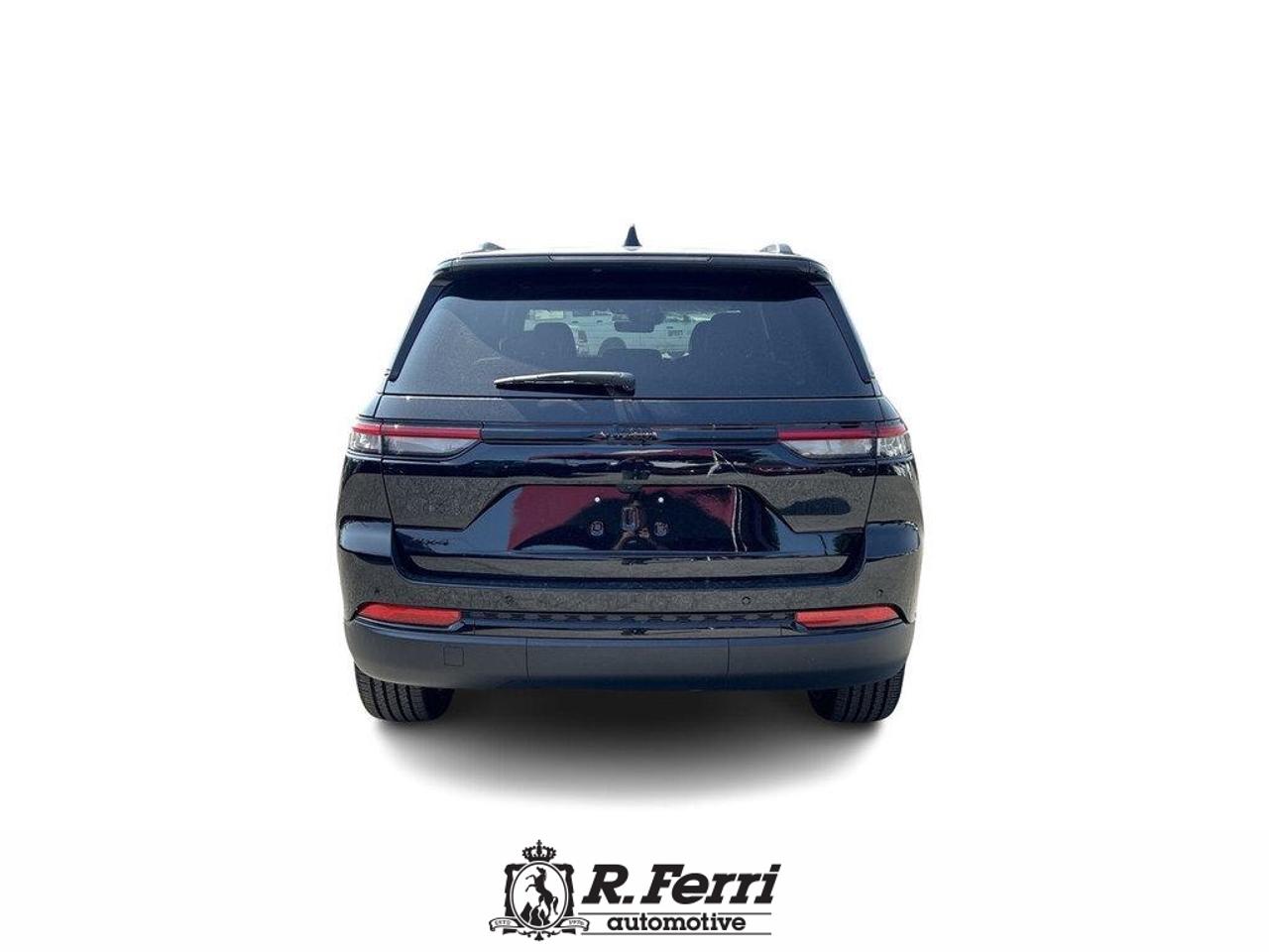 2025 Jeep Grand Cherokee Laredo 4dr 4x4 Photo