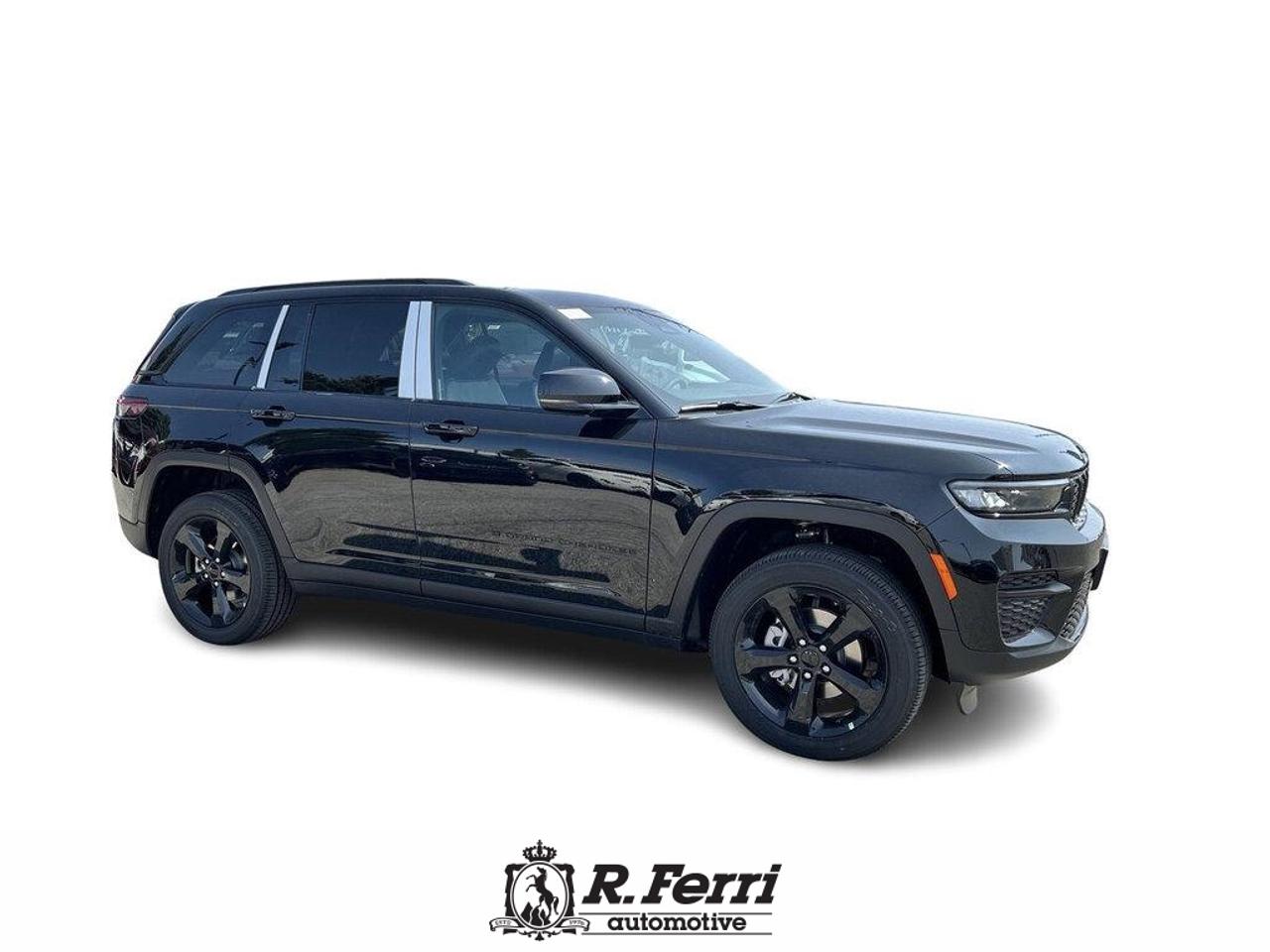 2025 Jeep Grand Cherokee Laredo 4dr 4x4 Photo