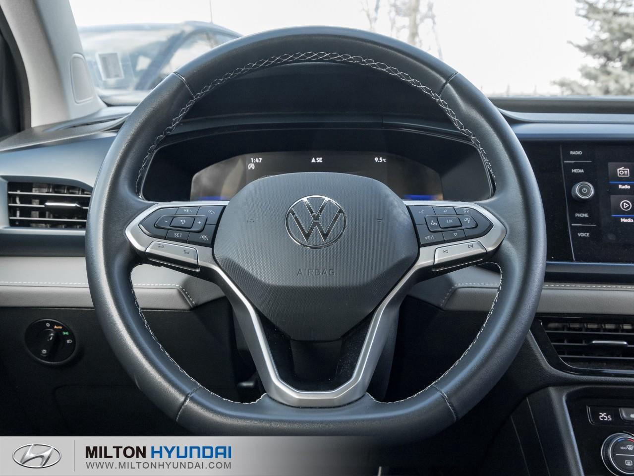 2024 Volkswagen Taos Comfortline 4dr Front-Wheel Drive Photo