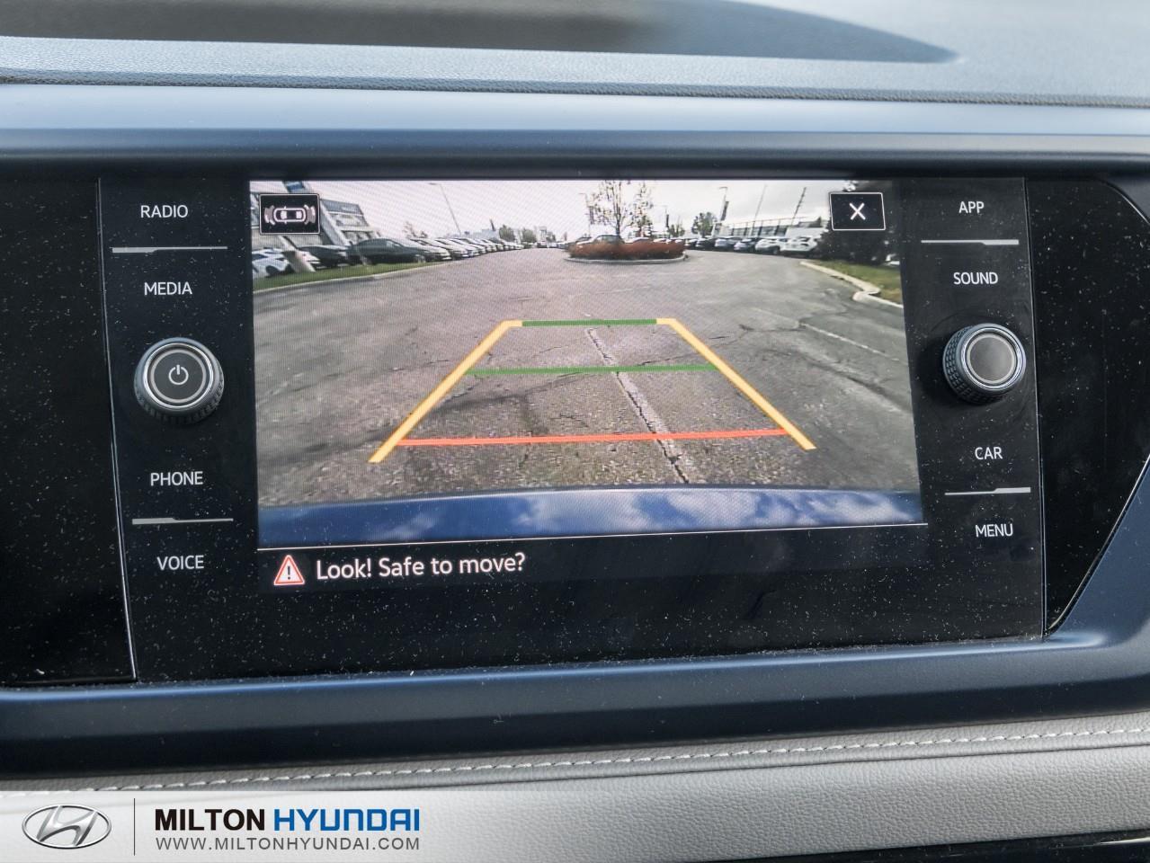 2024 Volkswagen Taos Comfortline 4dr Front-Wheel Drive Photo