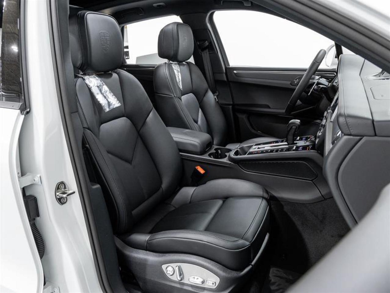 2025 Porsche Macan  Photo