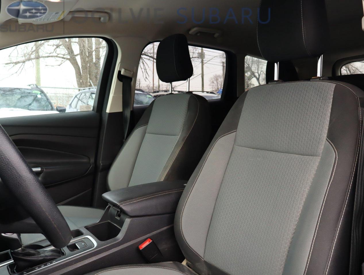 2019 Ford Escape SE 4dr Front-wheel Drive Photo