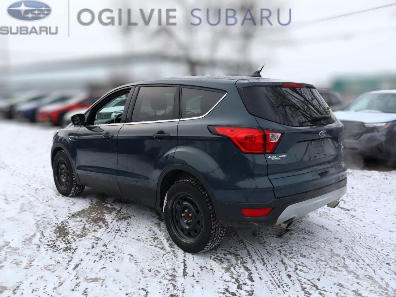 2019 Ford Escape SE 4dr Front-wheel Drive Photo