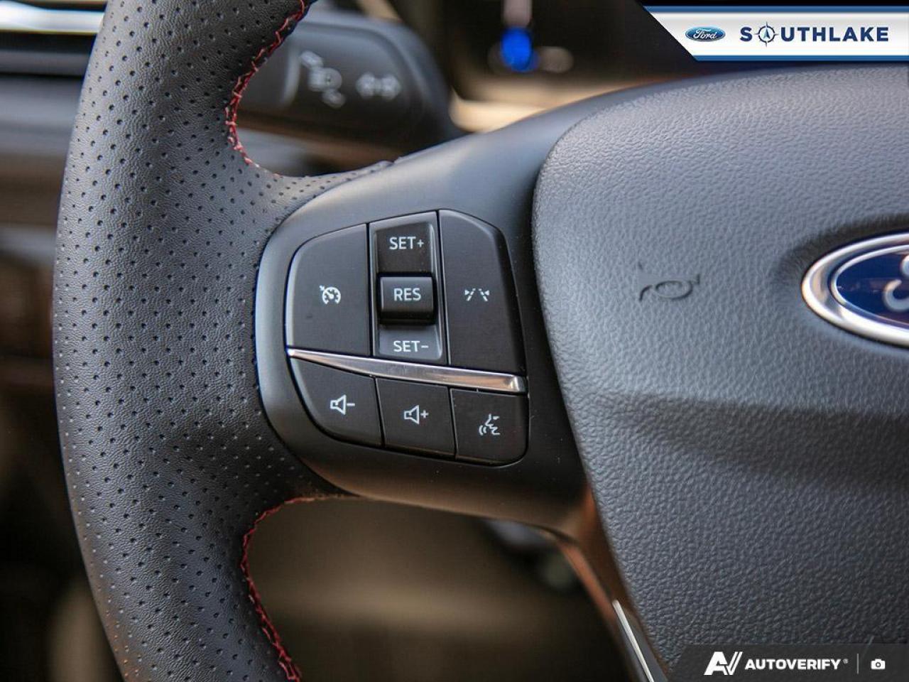 2025 Ford Escape ST-Line 4dr All-Wheel Drive Photo