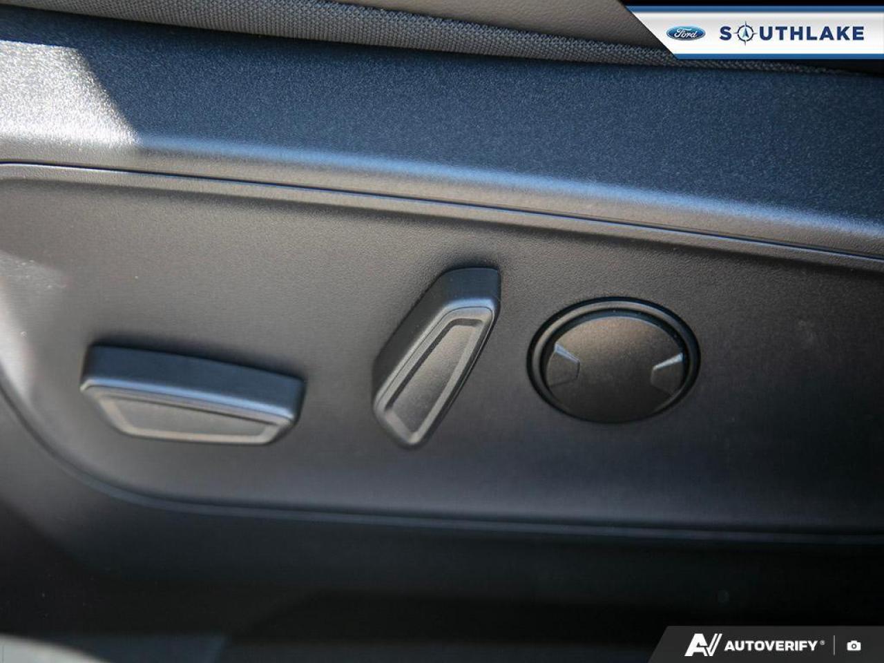 2025 Ford Escape ST-Line 4dr All-Wheel Drive Photo