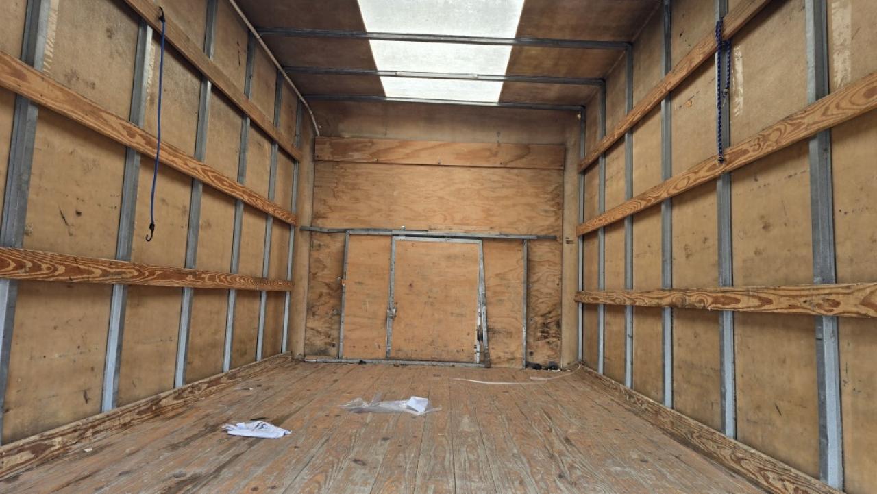 2022 Ford E-450 E-450 - 16Ft Box - Dhollandia Lift Gate - V8 Gasol Photo