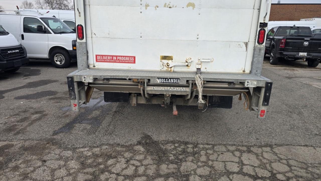 2022 Ford E-450 E-450 - 16Ft Box - Dhollandia Lift Gate - V8 Gasol Photo