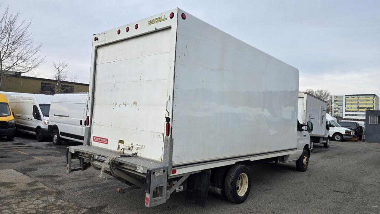2022 Ford E-450 E-450 - 16Ft Box - Dhollandia Lift Gate - V8 Gasol Photo