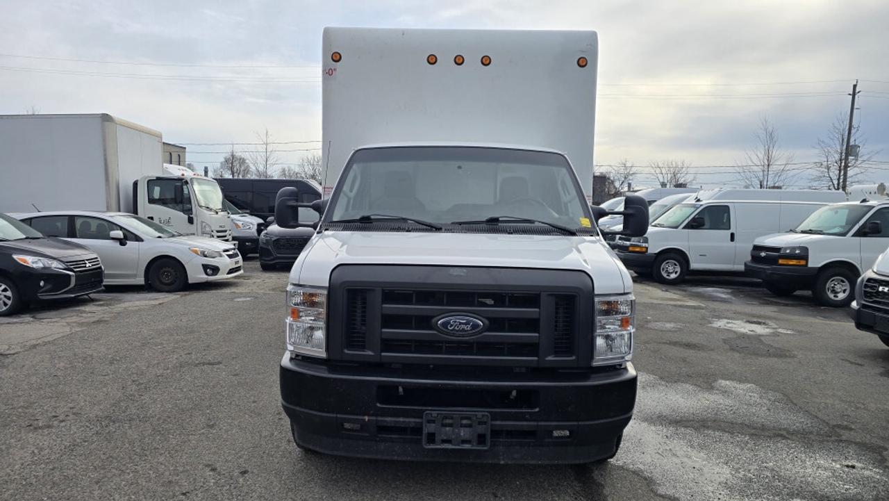 2022 Ford E-450 E-450 - 16Ft Box - Dhollandia Lift Gate - V8 Gasol Photo