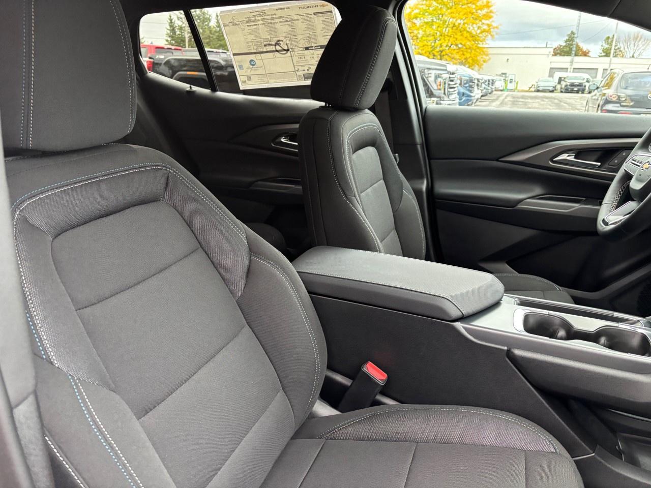 2026 Chevrolet Equinox EV 4dr LT Photo