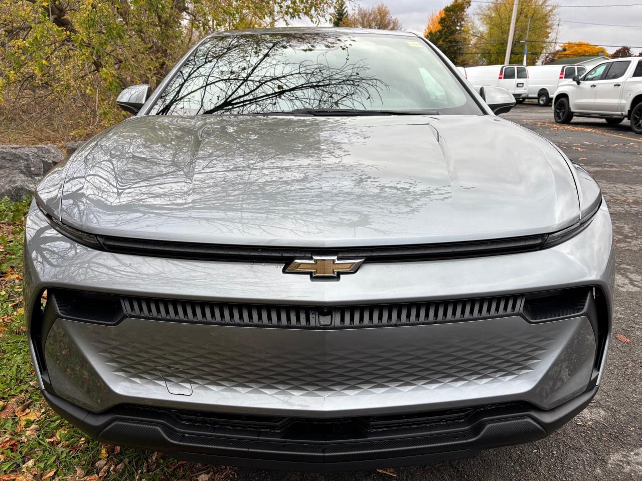 2026 Chevrolet Equinox EV 4dr LT Photo