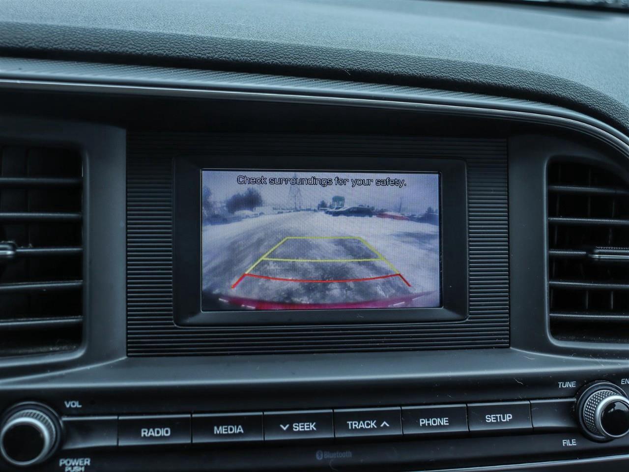 2020 Hyundai Elantra ESSENTIAL 4DR SEDAN Photo