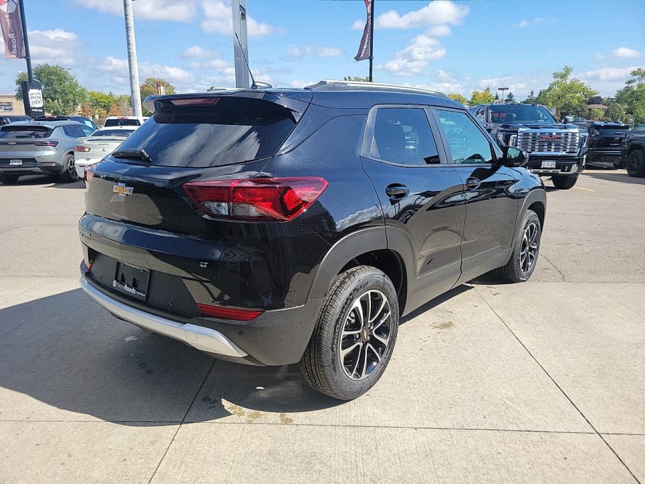 2026 Chevrolet TrailBlazer LT 4dr All-Wheel Drive Photo4