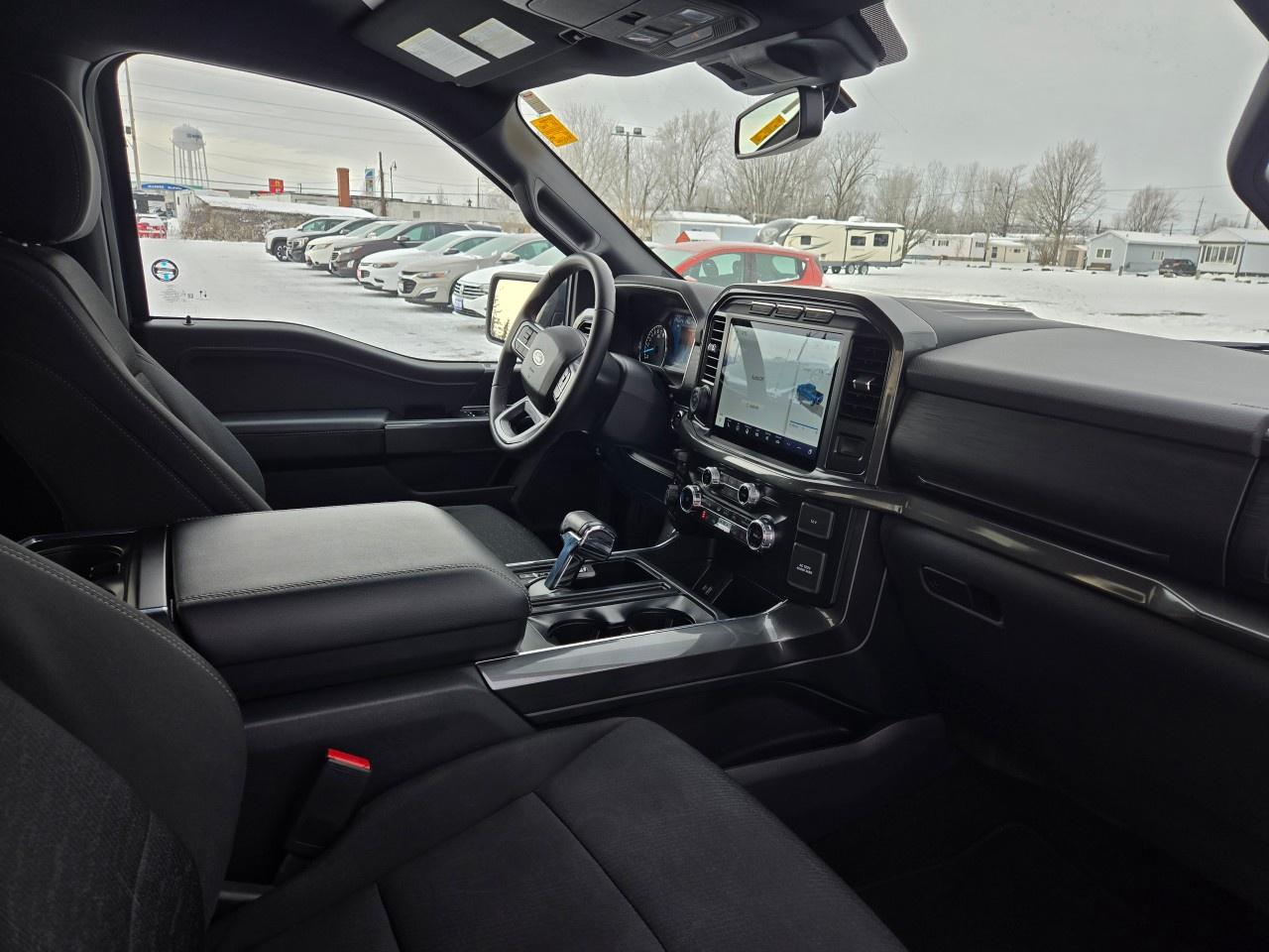 2023 Ford F-150 XLT 4WD SuperCrew 5.5' Box Photo