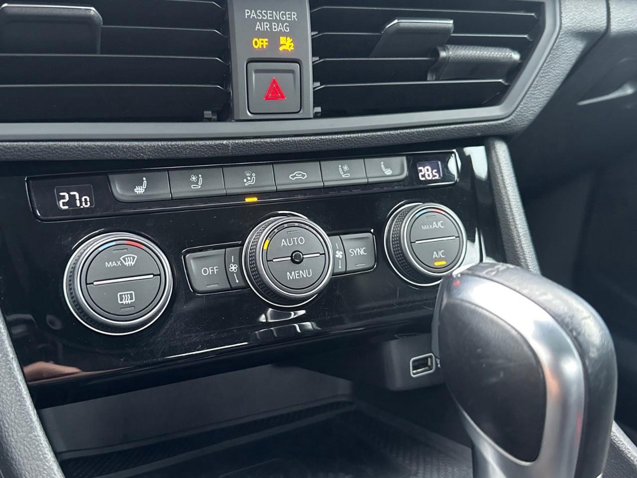 2019 Volkswagen Jetta GLI Base (DSG) 4dr Sedan Photo