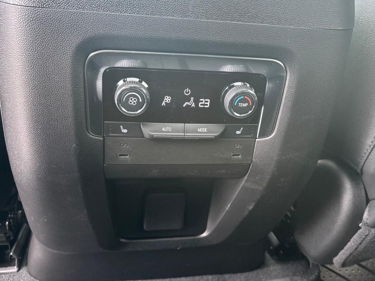 2026 Chevrolet Tahoe 4WD 4dr High Country Photo