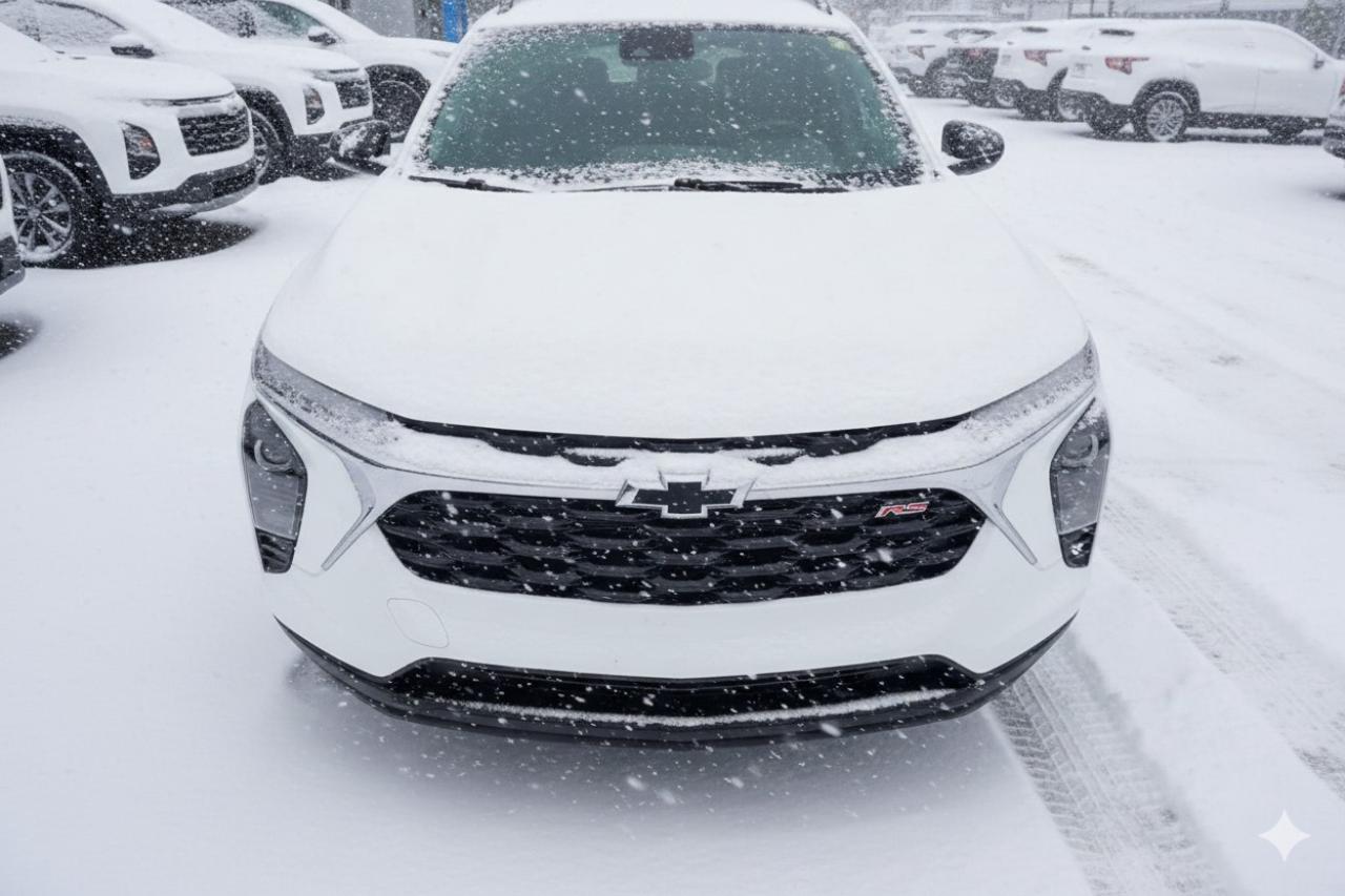 2025 Chevrolet Trax FWD 4dr 2RS Photo2