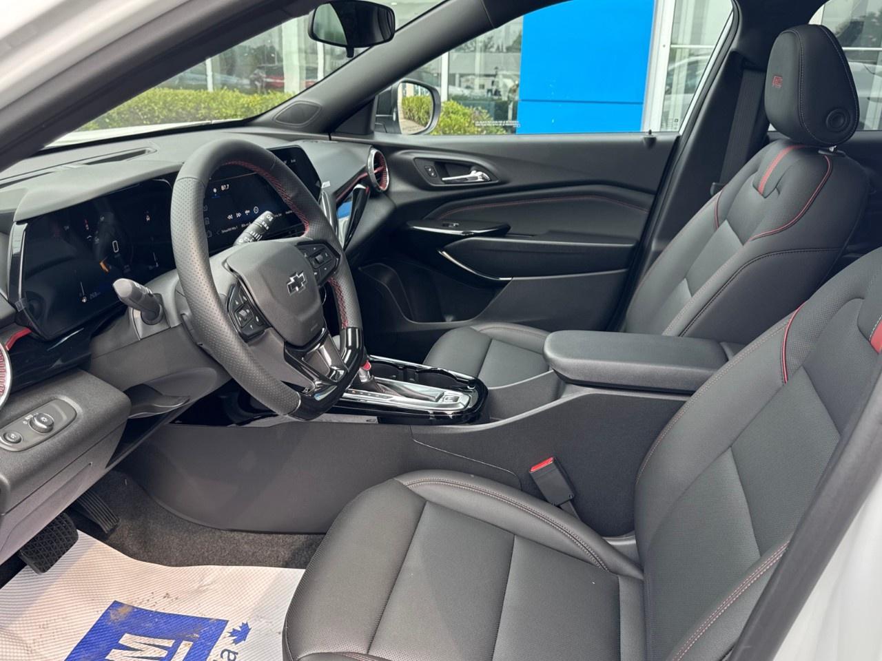 2025 Chevrolet Trax FWD 4dr 2RS Photo4