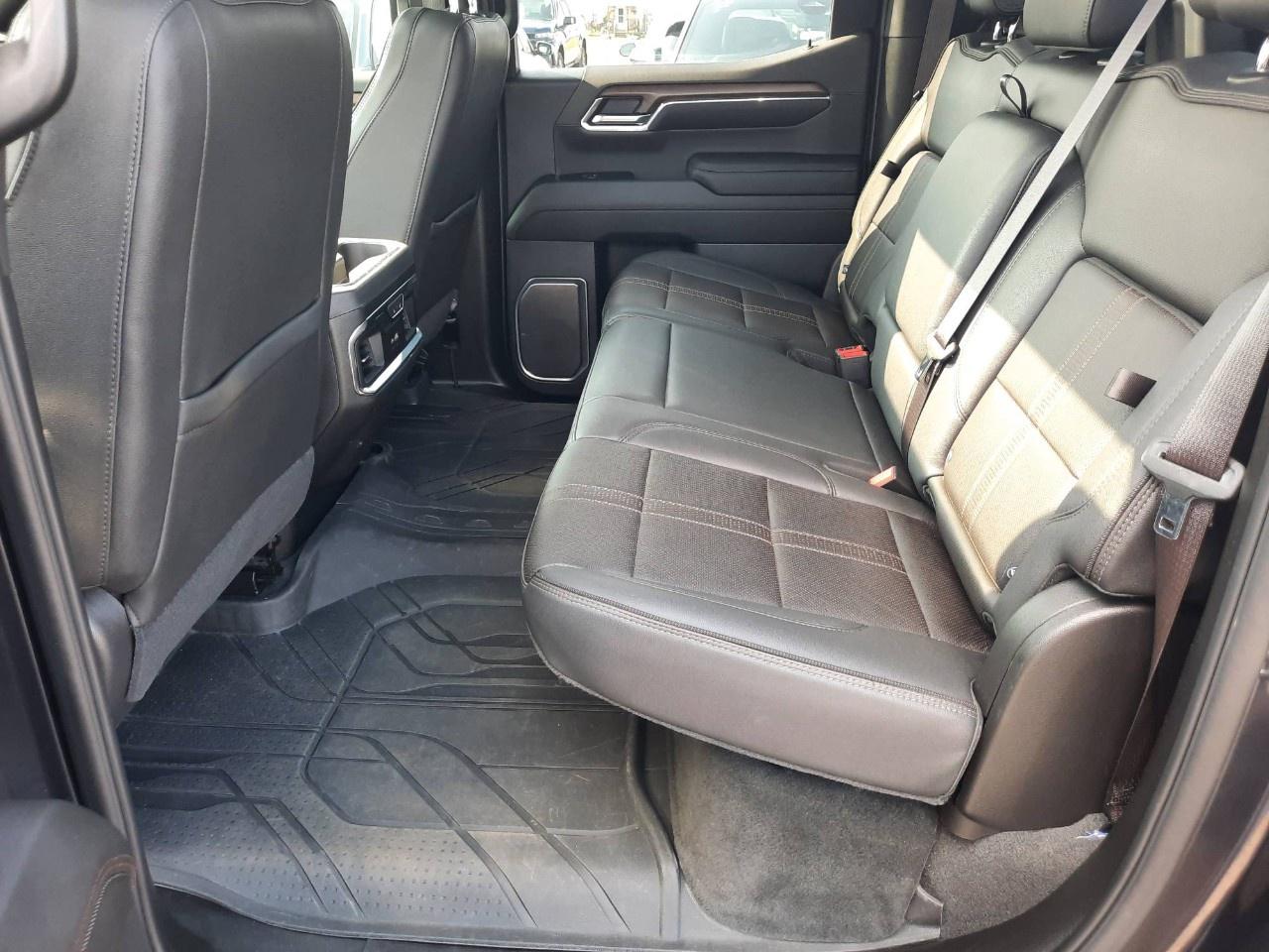 2024 Chevrolet Silverado 1500 Crew Cab Short Box 4-Wheel Drive High Country Photo