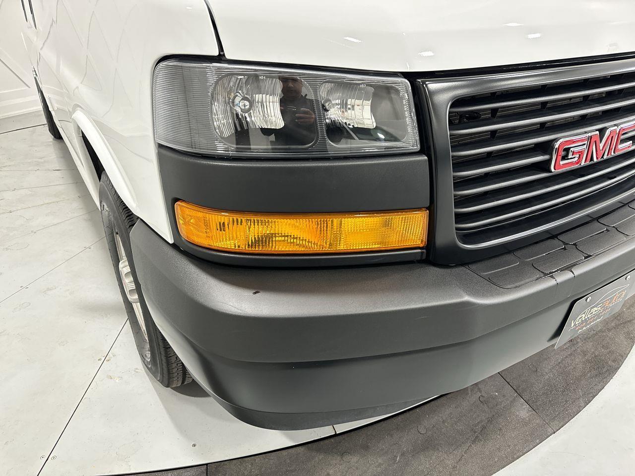 2023 GMC Savana 2500 Work Van Rear-Wheel Drive Extended Cargo Van Photo