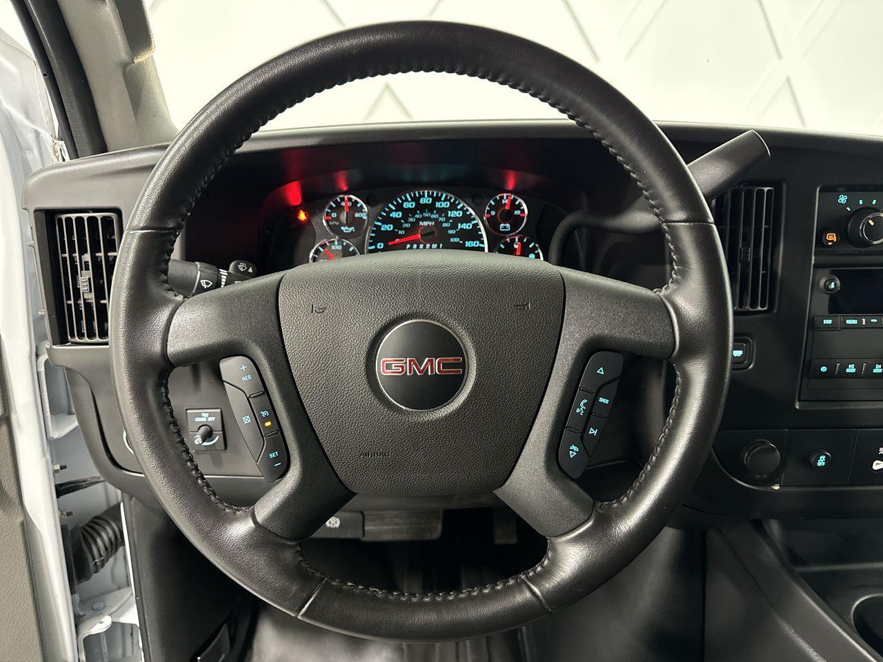 2023 GMC Savana 2500 Work Van Rear-Wheel Drive Extended Cargo Van Photo