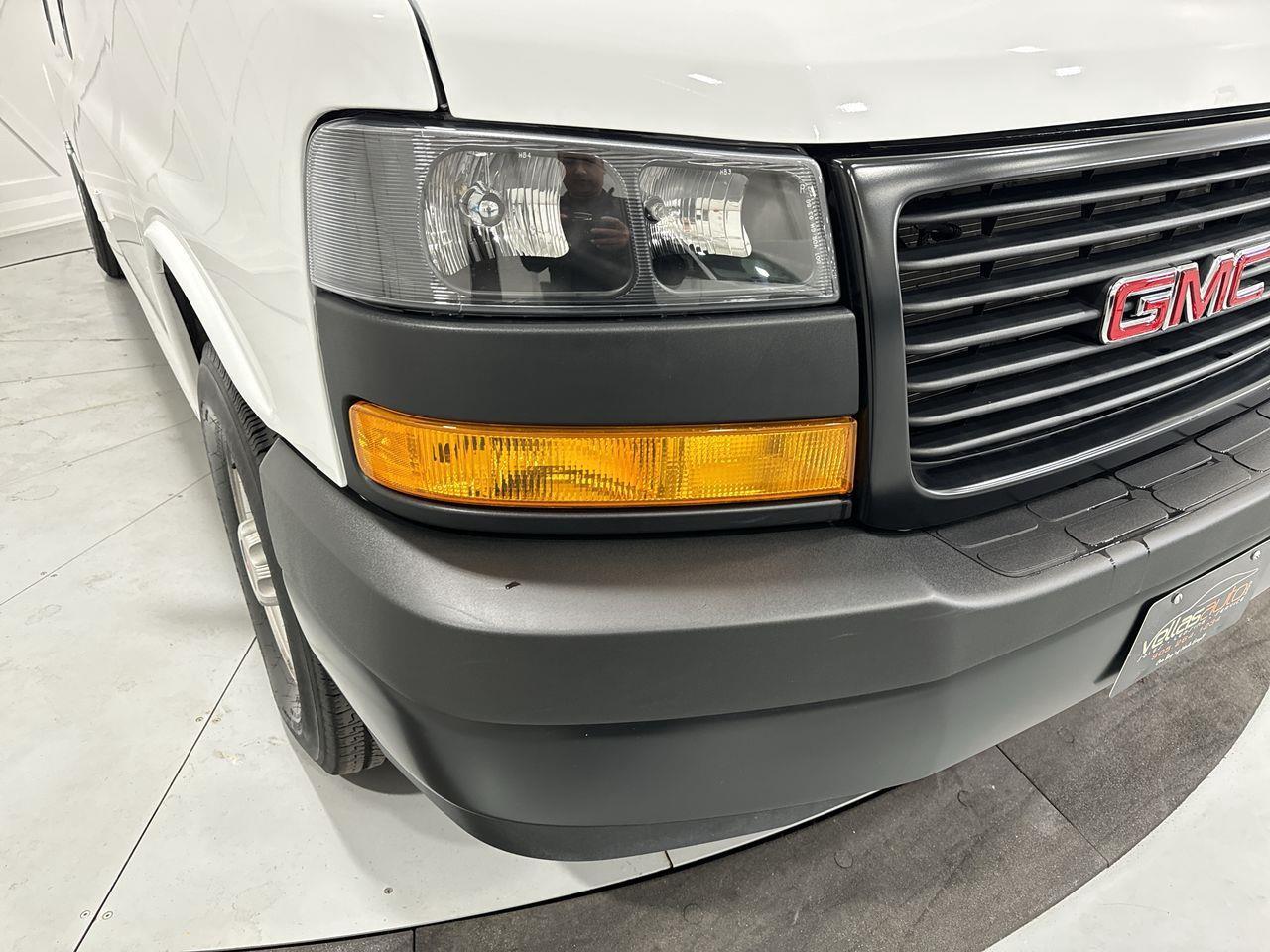 2023 GMC Savana 2500 Work Van Rear-Wheel Drive Extended Cargo Van Photo