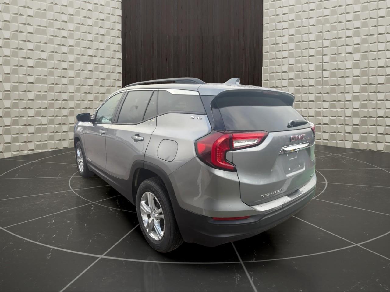 2023 GMC Terrain SLE All-wheel Drive Photo
