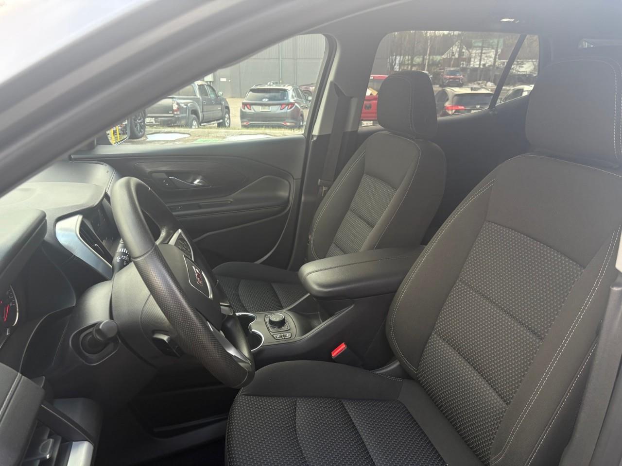 2023 GMC Terrain SLE All-wheel Drive Photo