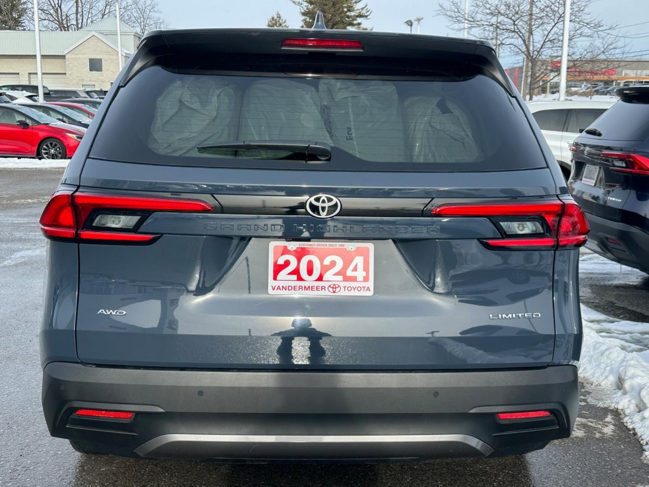 2024 Toyota Grand Highlander Limited 4dr All-Wheel Drive Photo