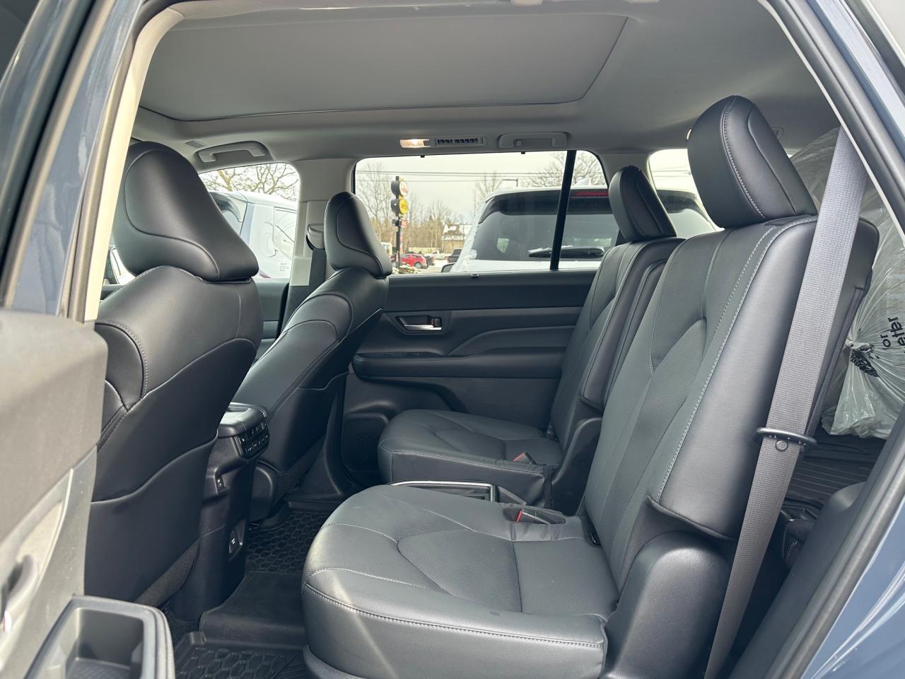 2024 Toyota Grand Highlander Limited 4dr All-Wheel Drive Photo