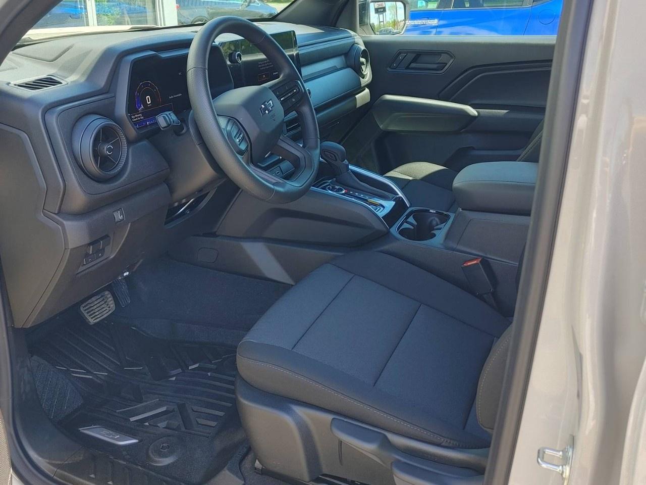 2026 Chevrolet Colorado Crew Cab Short Box 4-Wheel Drive Trail Boss Photo