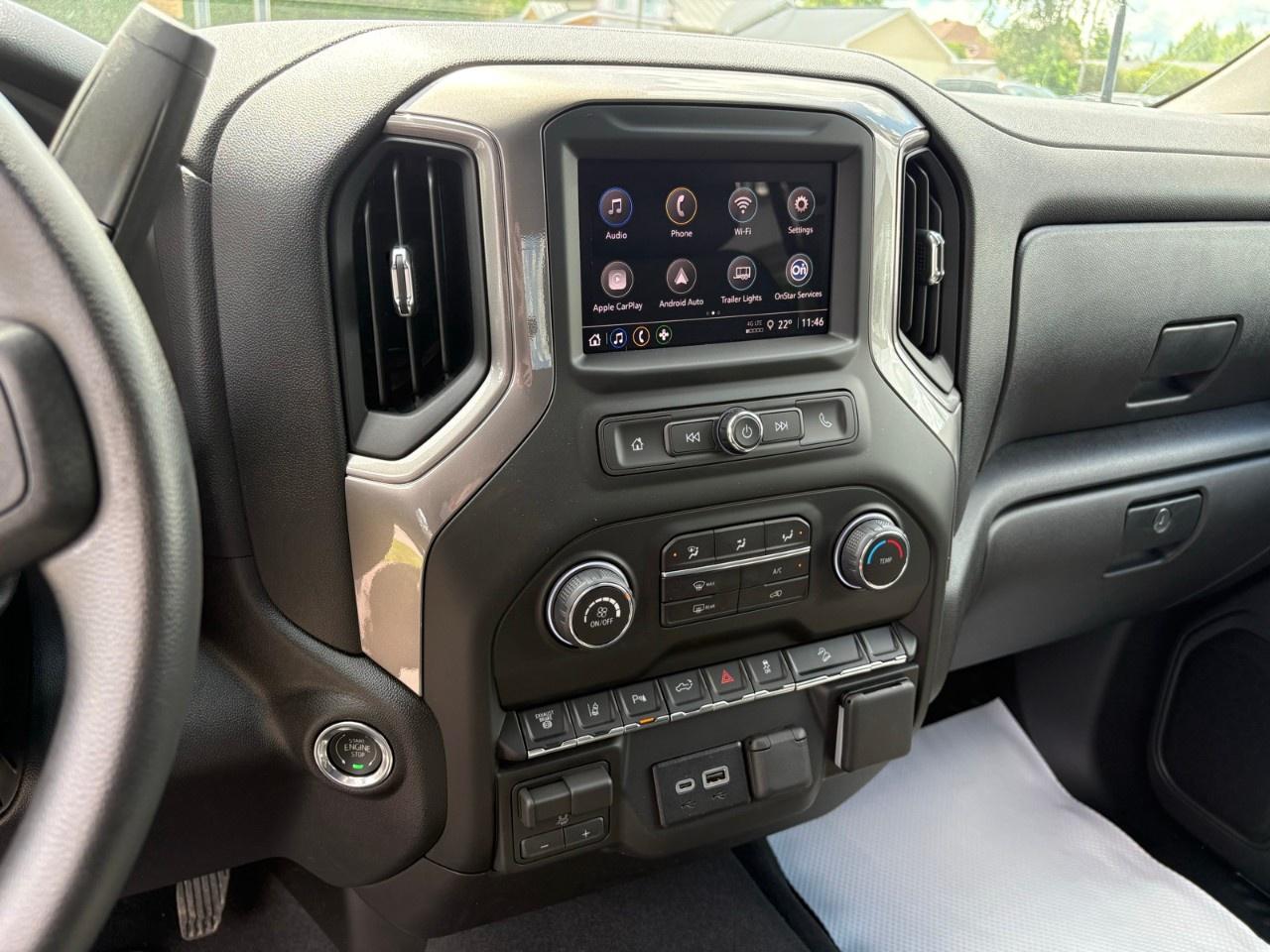 2026 Chevrolet SILVERADO 2500HD 4WD Crew Cab Standard Box Custom Photo