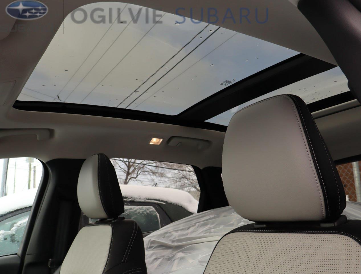 2025 Ford Escape PHEV 4dr Front-Wheel Drive Photo