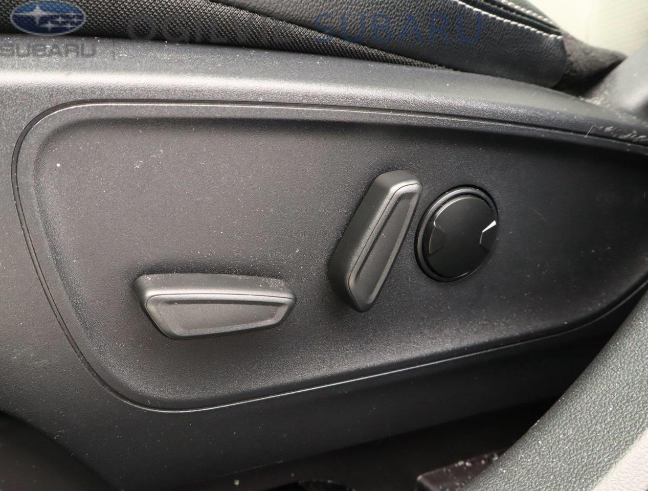 2025 Ford Escape PHEV 4dr Front-Wheel Drive Photo