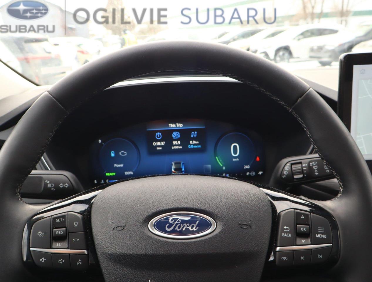 2025 Ford Escape PHEV 4dr Front-Wheel Drive Photo