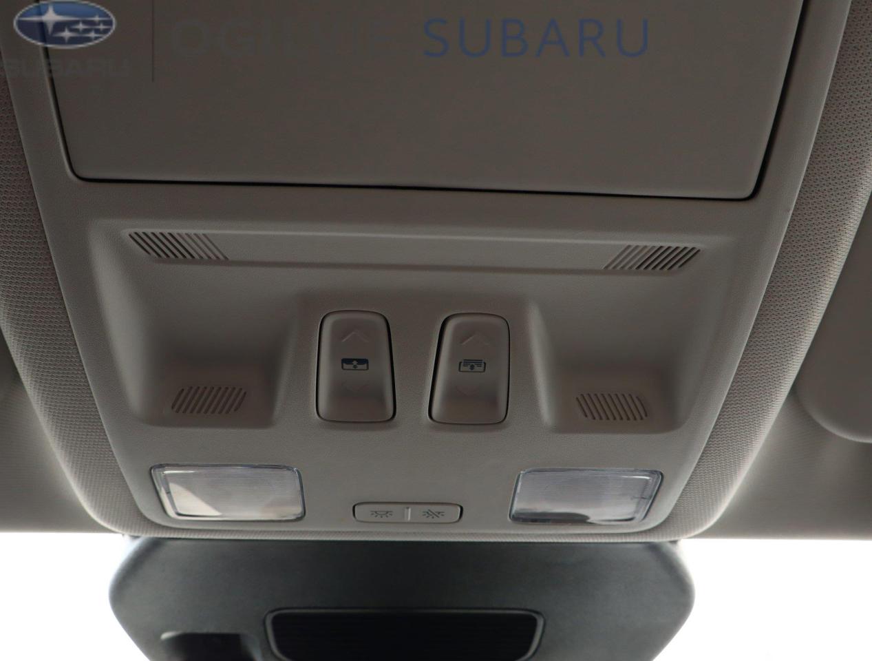 2025 Ford Escape PHEV 4dr Front-Wheel Drive Photo